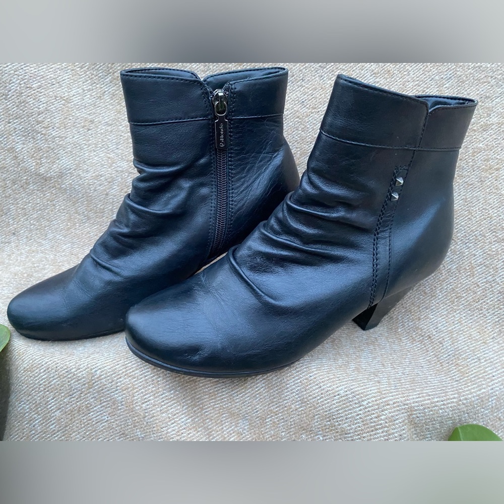 Blondo Women’s Size 8 Leather Ankle Boot with Heel